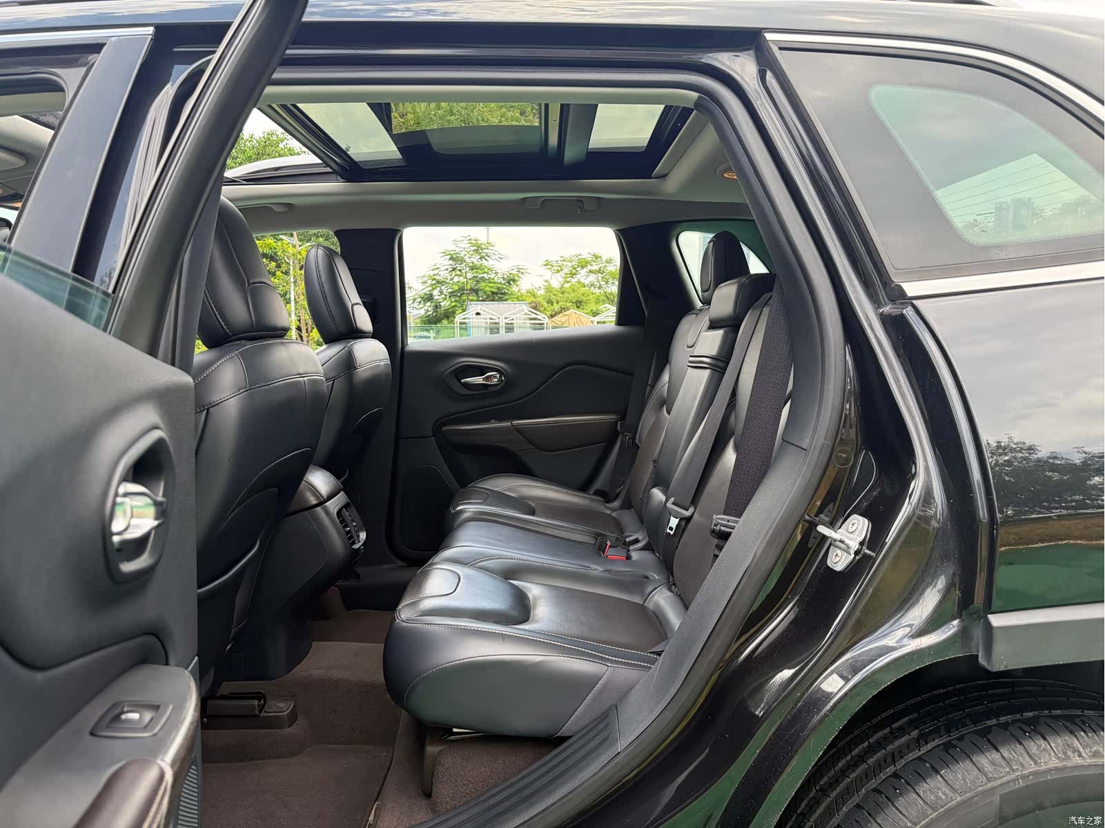 Jeep Cherokee, 2016 8