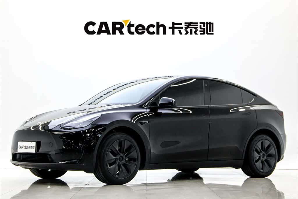 Tesla Model Y, 2024 1
