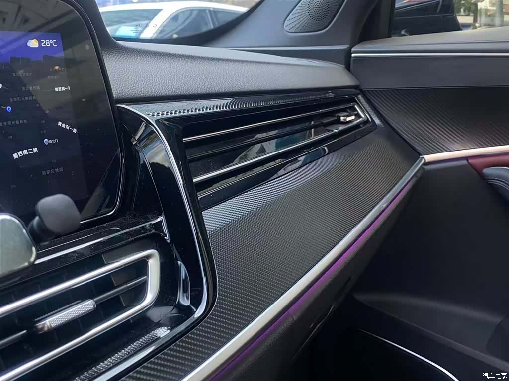 Hongqi HS5, 2025 9