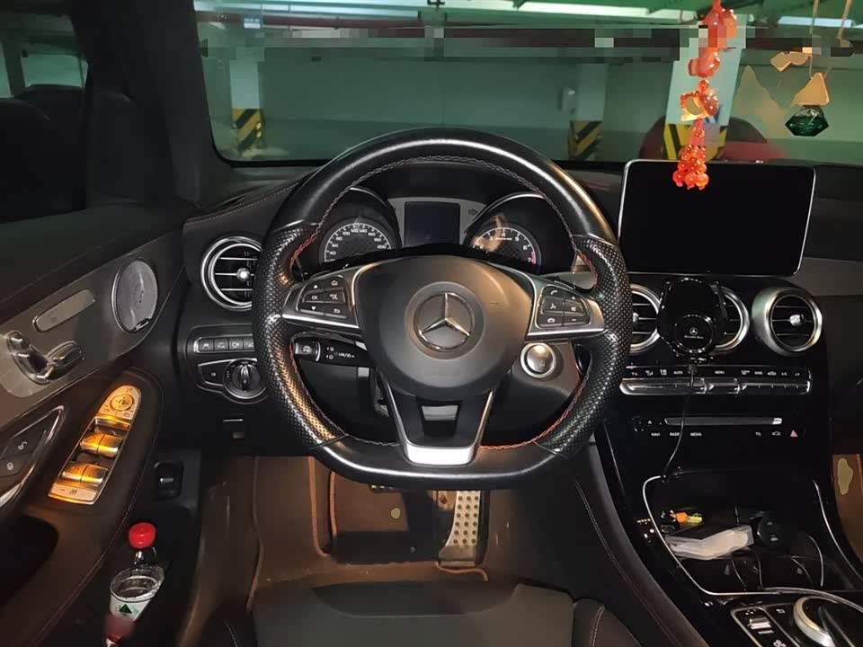 Mercedes-Benz GLC AMG