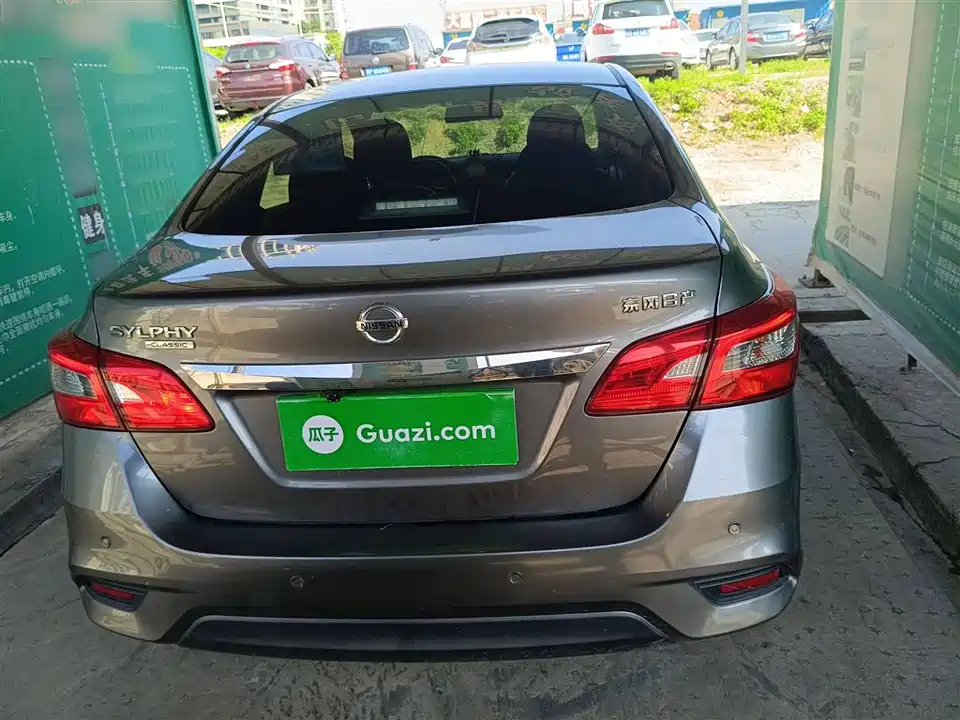 Nissan Xuan Yi