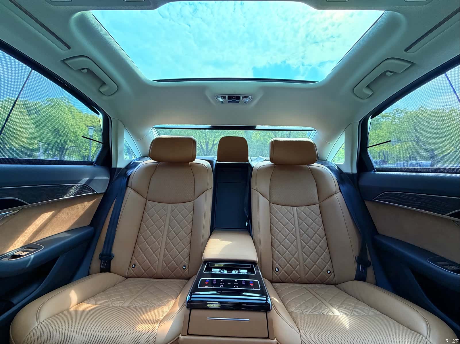 Audi A8L, 2021 14