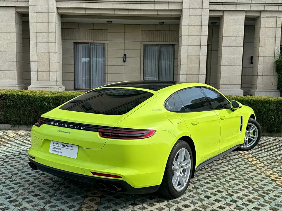 Porsche Panamera