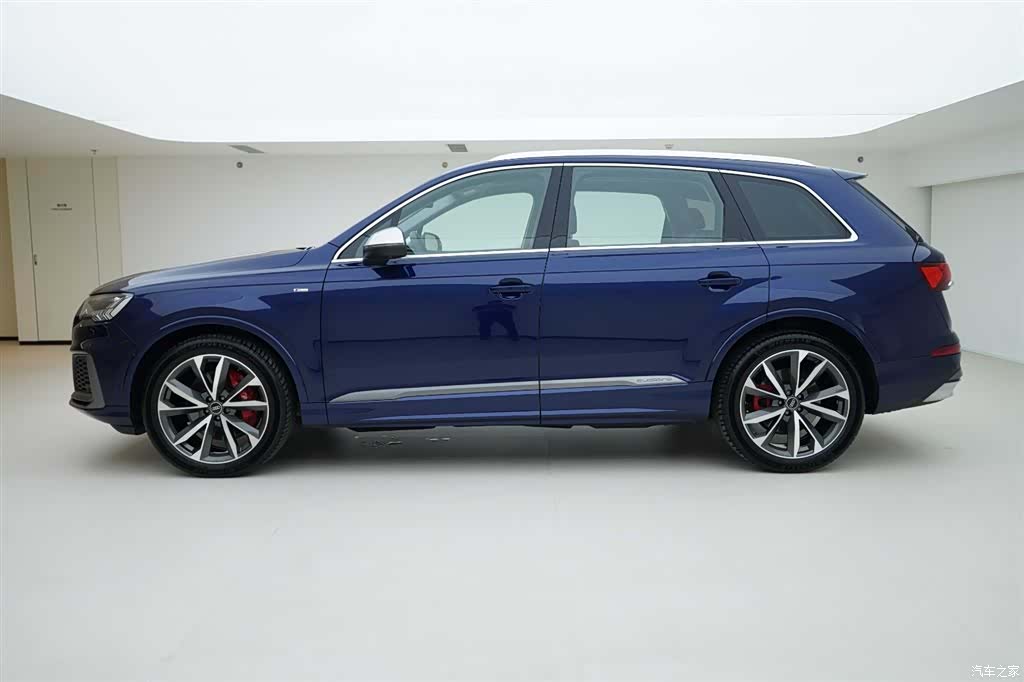 Audi Q7, 2021 3