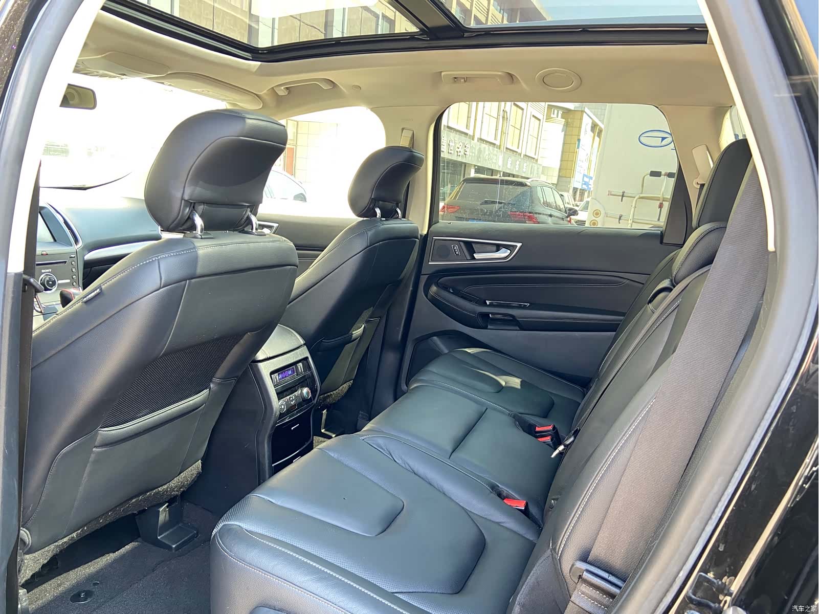 Ford Edge, 2016 10