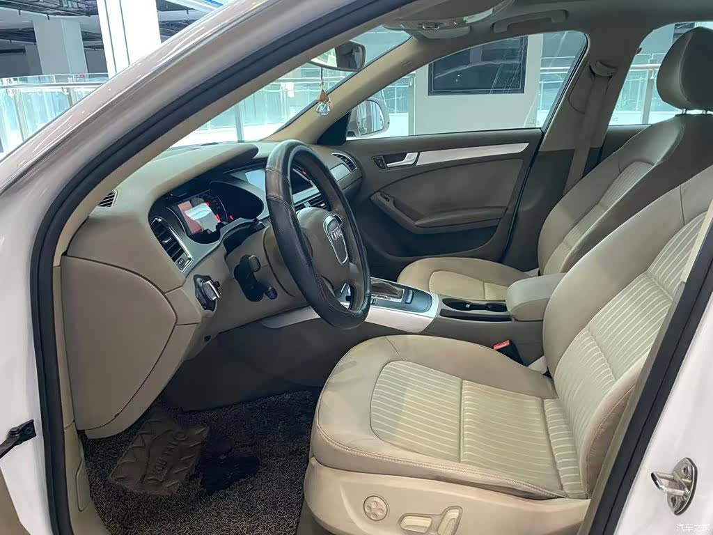 Audi A4L, 2012 4