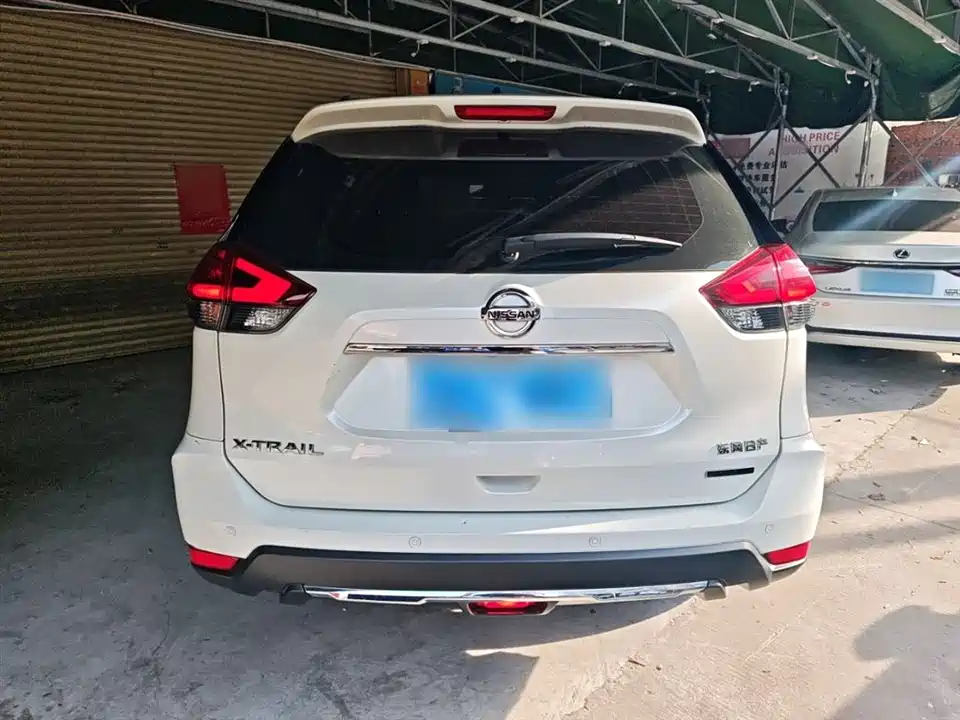 Nissan Qijun