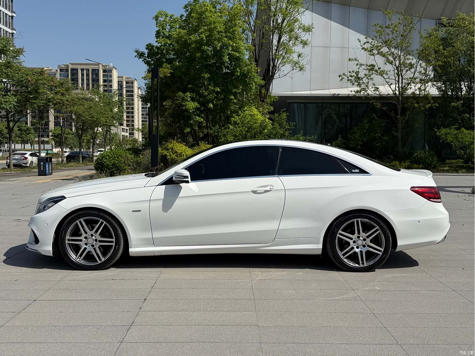 Mercedes-Benz E-Class, 2016 3