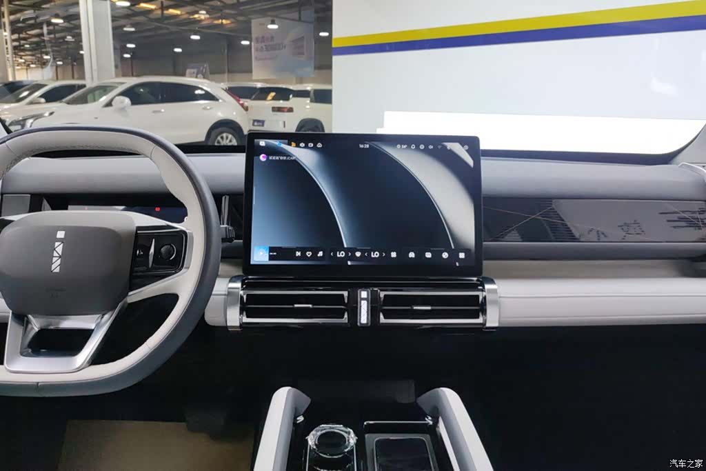 Chery iCAR, 2025 13