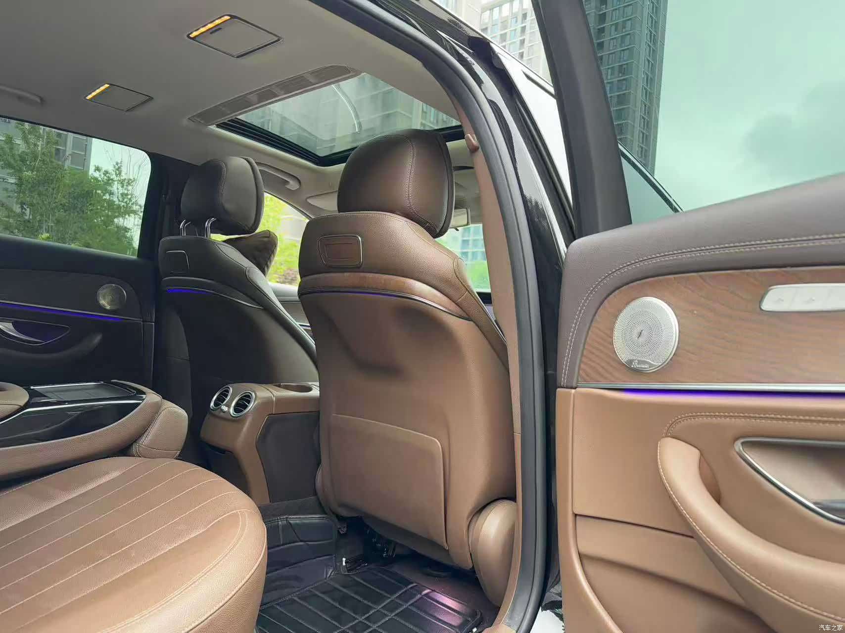 Mercedes-Benz E-Class, 2018 4