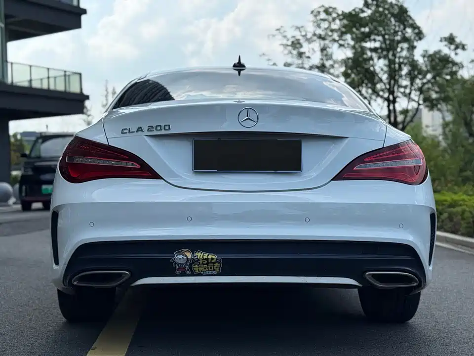 Mercedes-Benz CLA