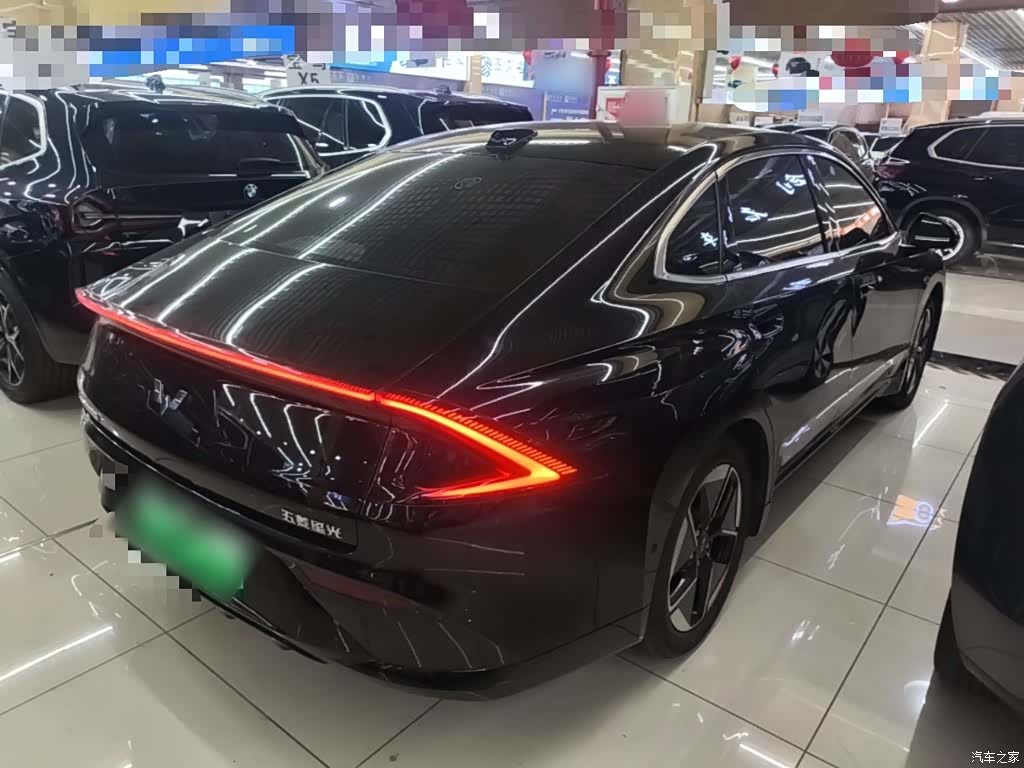 Wuling Starlight, 2025 7