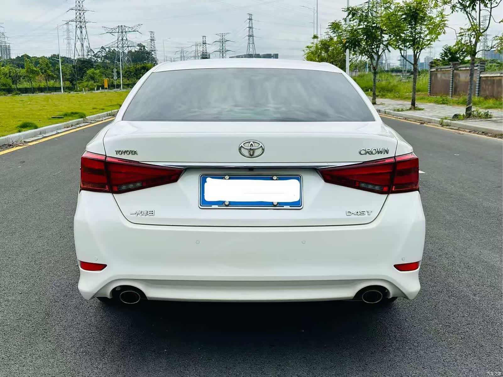 Toyota Crown, 2018 4