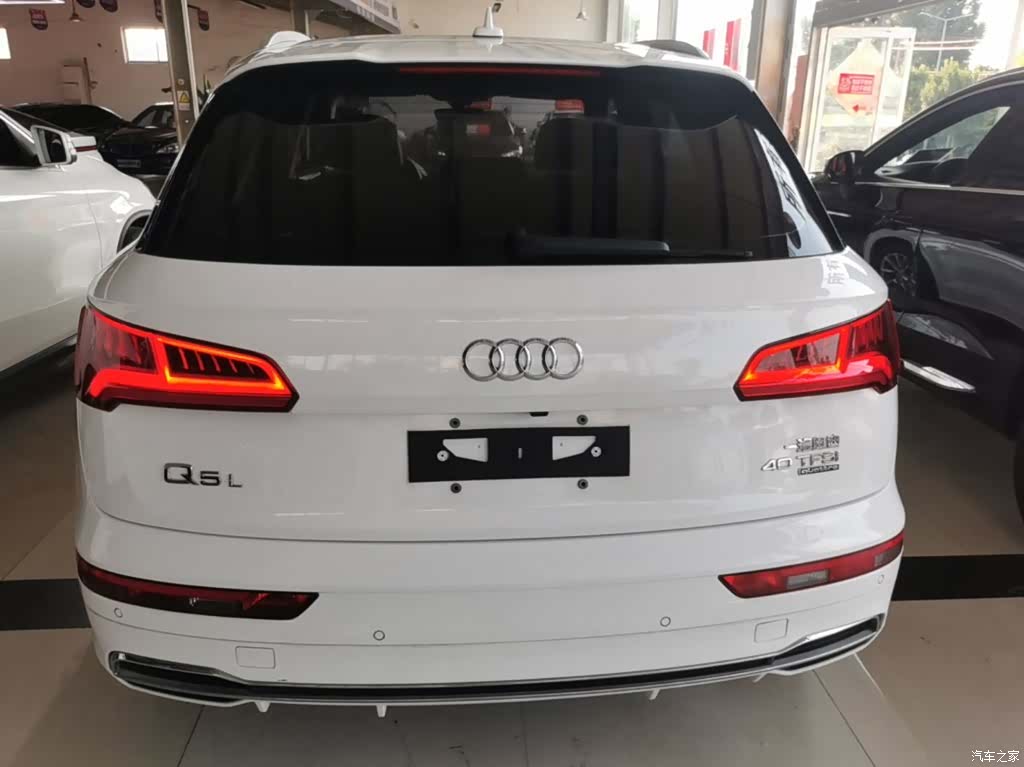 Audi Q5L, 2019 6