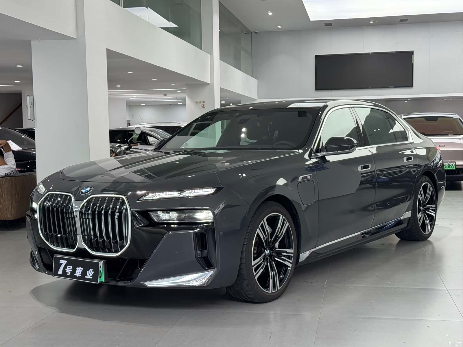BMW i7, 2024 1