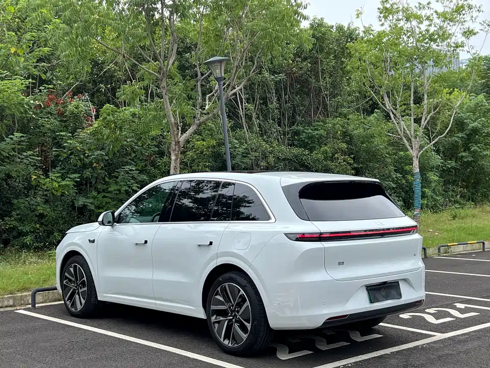 Li Auto Ideal L6