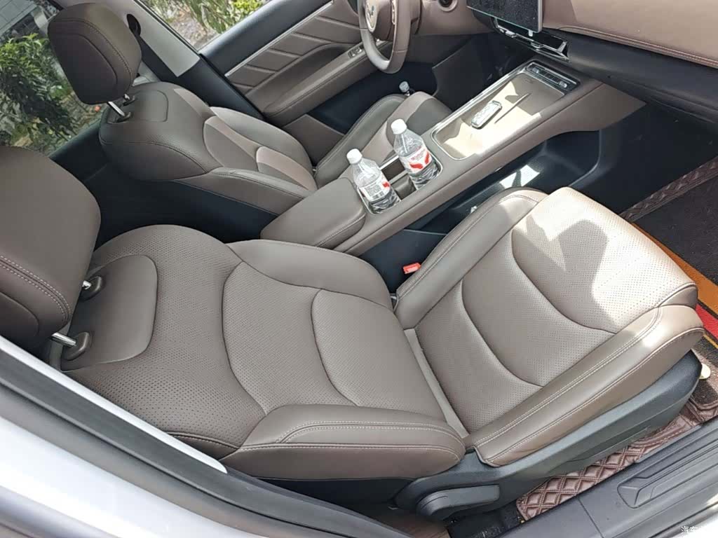 Wuling 730, 2025 25