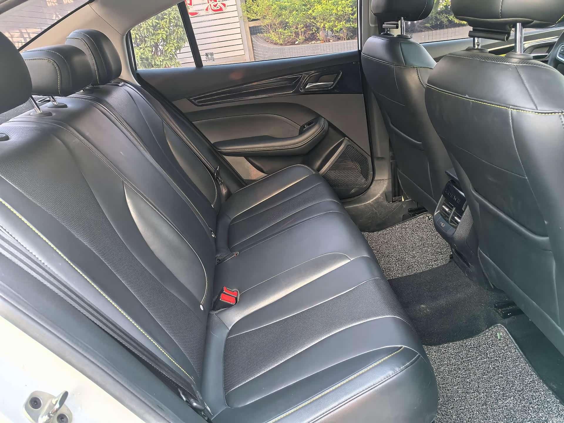 Roewe i5, 2021 12