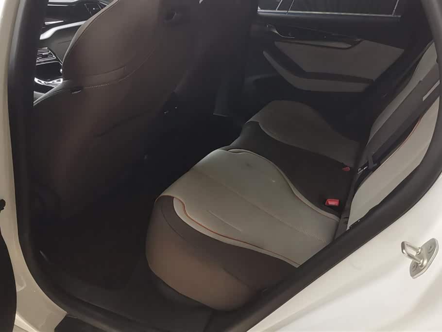 BYD Qin Yuan BYD Qin Yuan