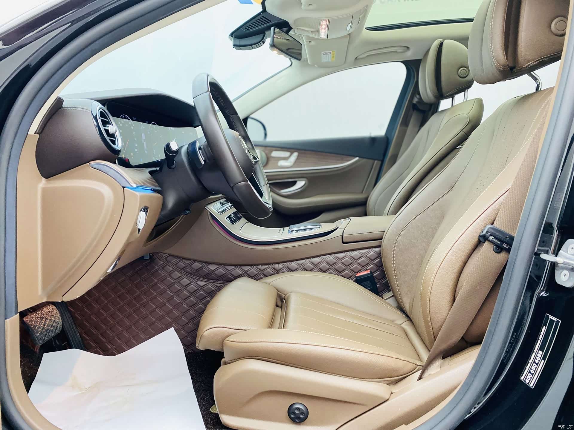 Mercedes-Benz E-Class, 2022 13