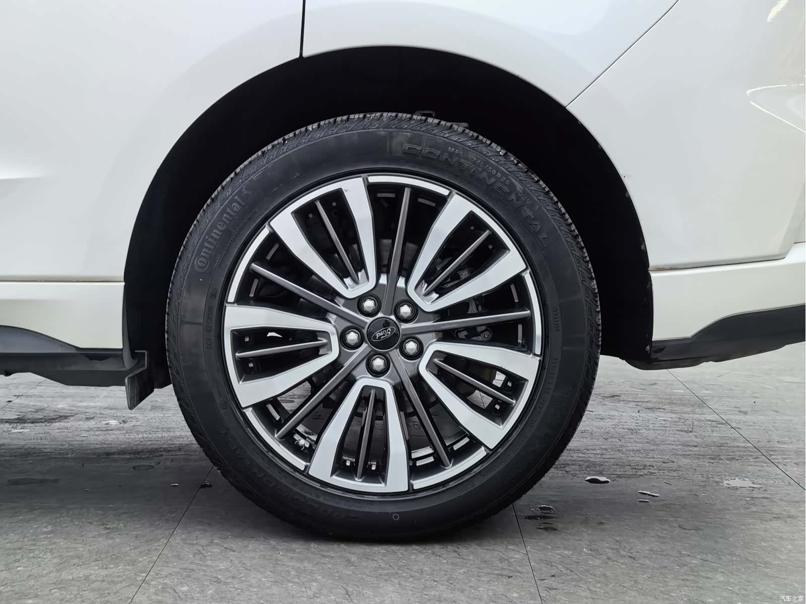 Ford Edge, 2021 13