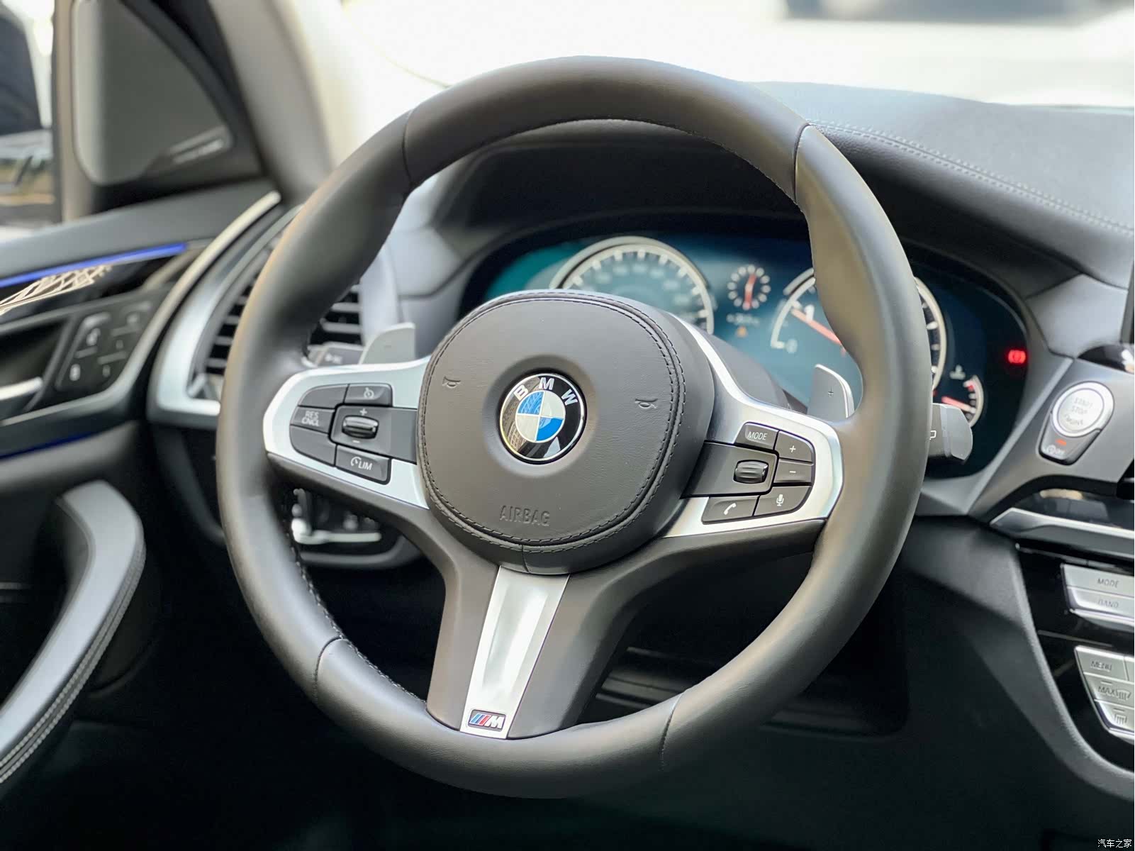 BMW X3, 2019 11