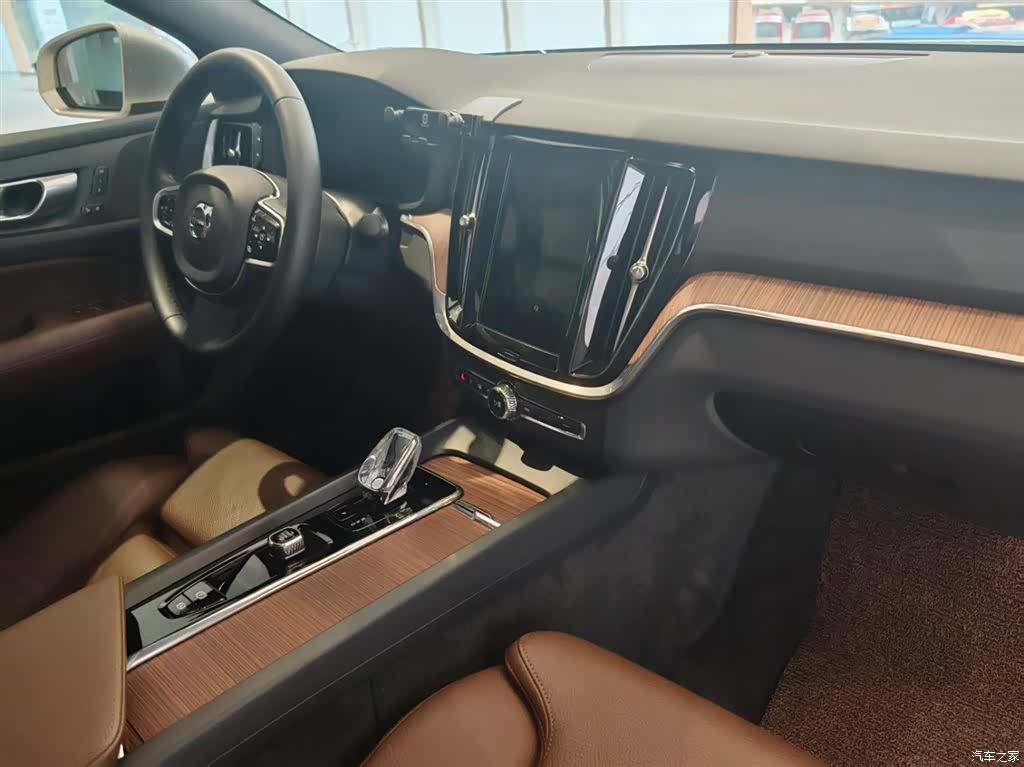 Volvo S60, 2024 23