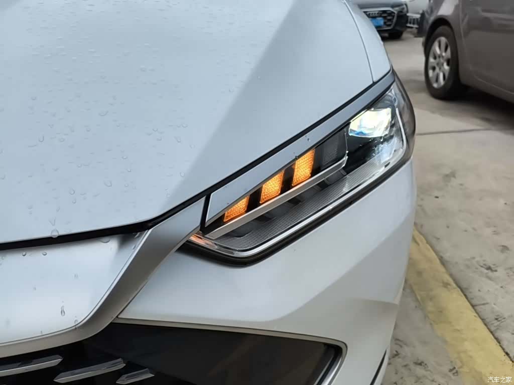 BYD Qin, 2023 18