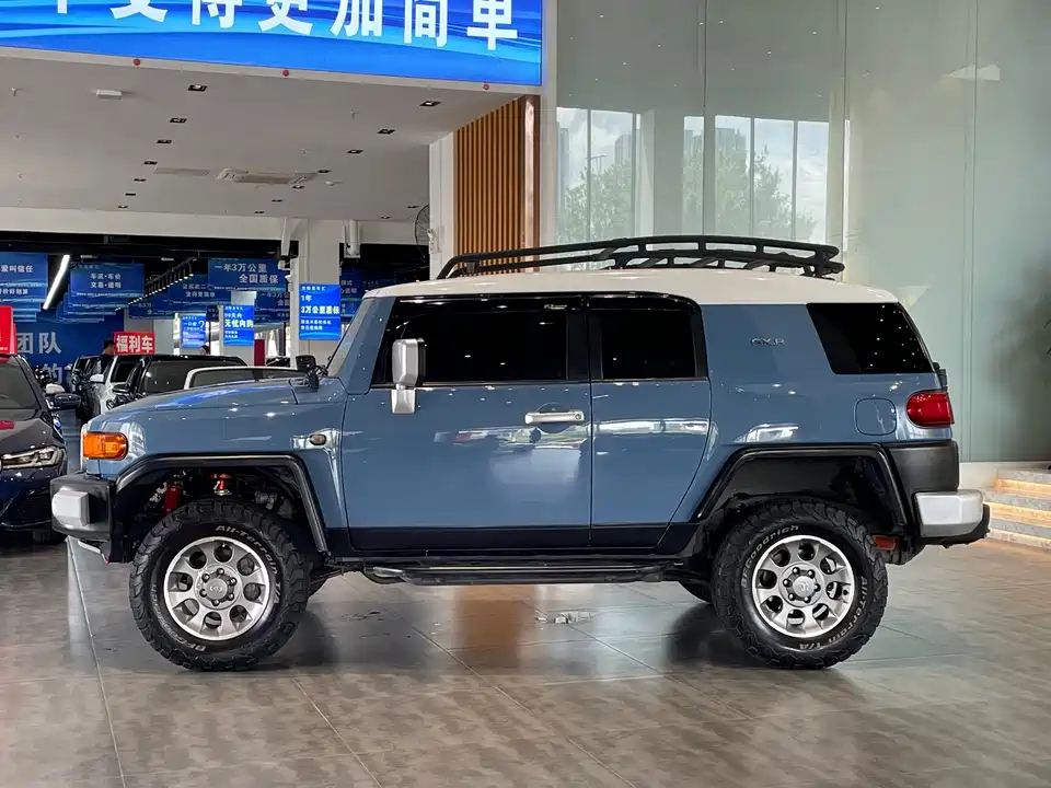 Toyota FJ Cool Luze