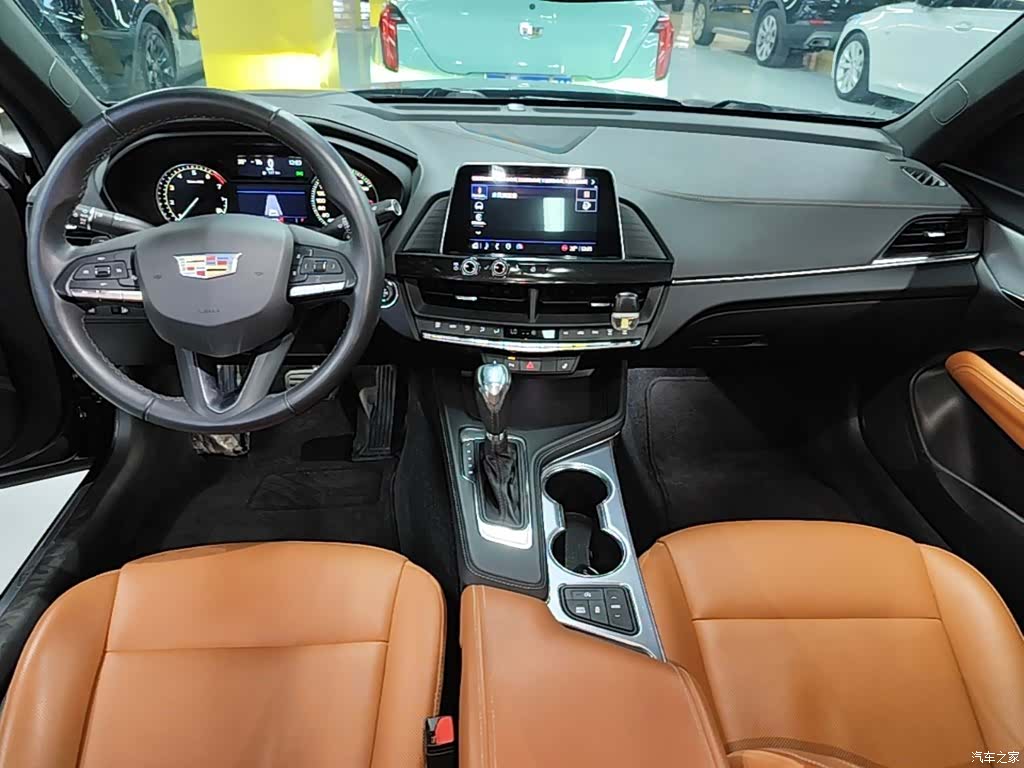 Cadillac CT4, 2022 10