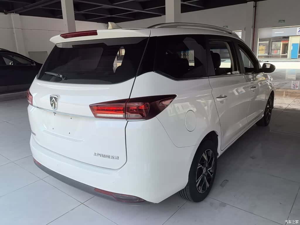 Wuling 360, 2018 7