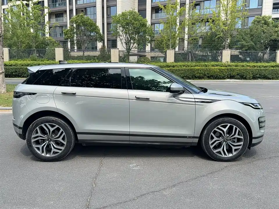 Land Rover Range Rover Aurora