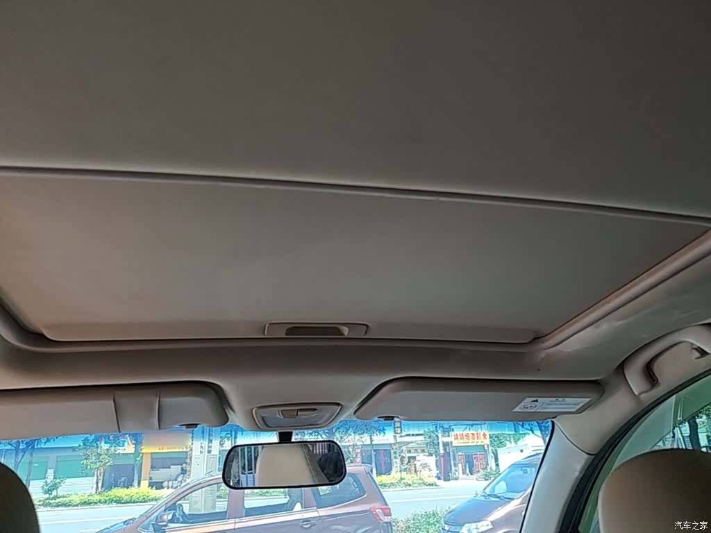 Wuling 730, 2017 18