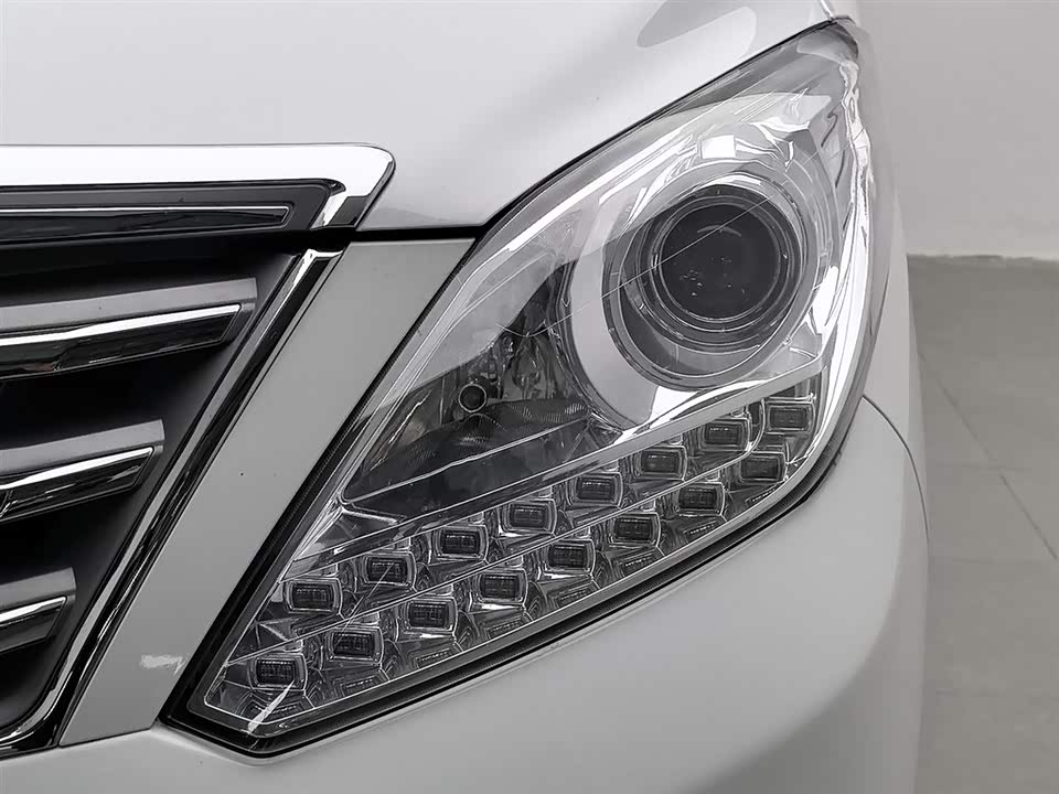 Forthing Popular CM7