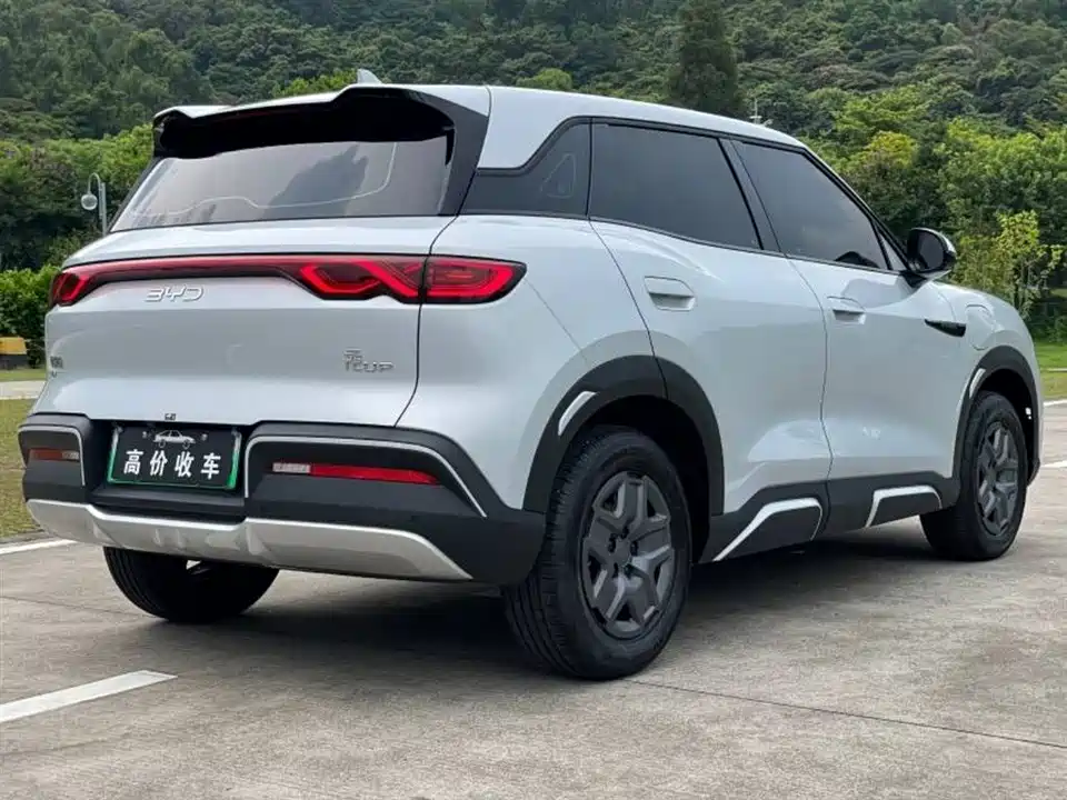 BYD Yuan UP