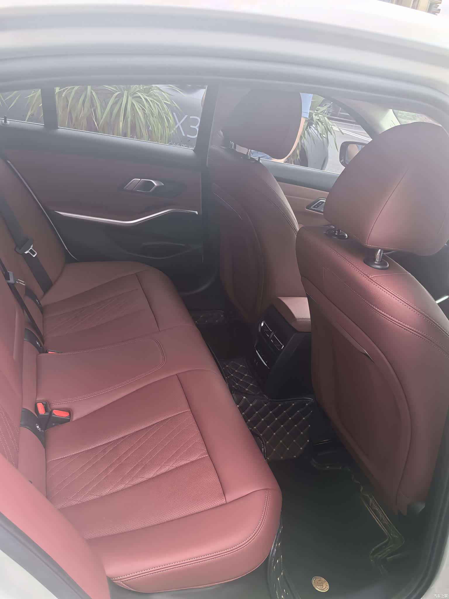 BMW 3 Series, 2024 7