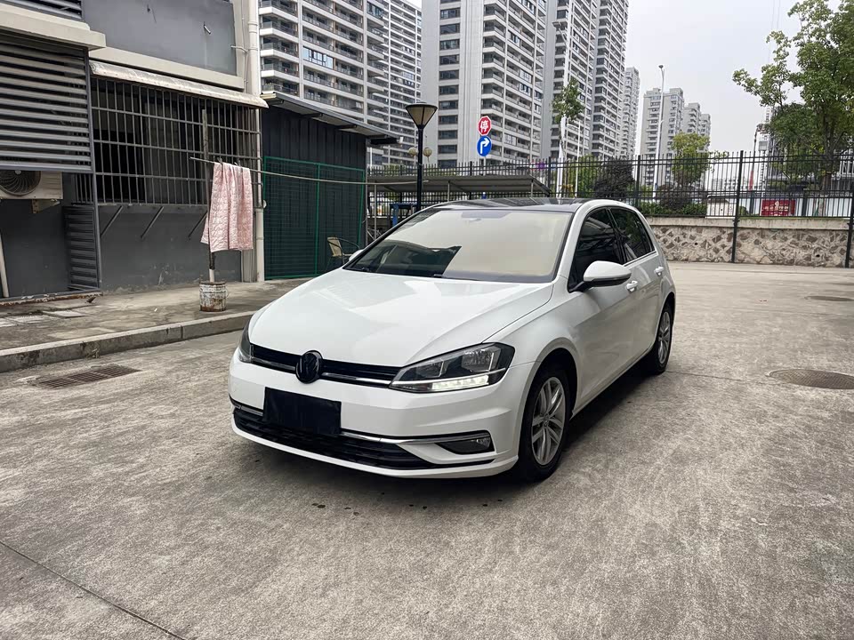 Volkswagen golf