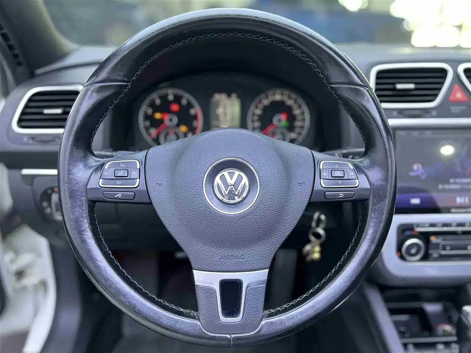 Volkswagen Eos