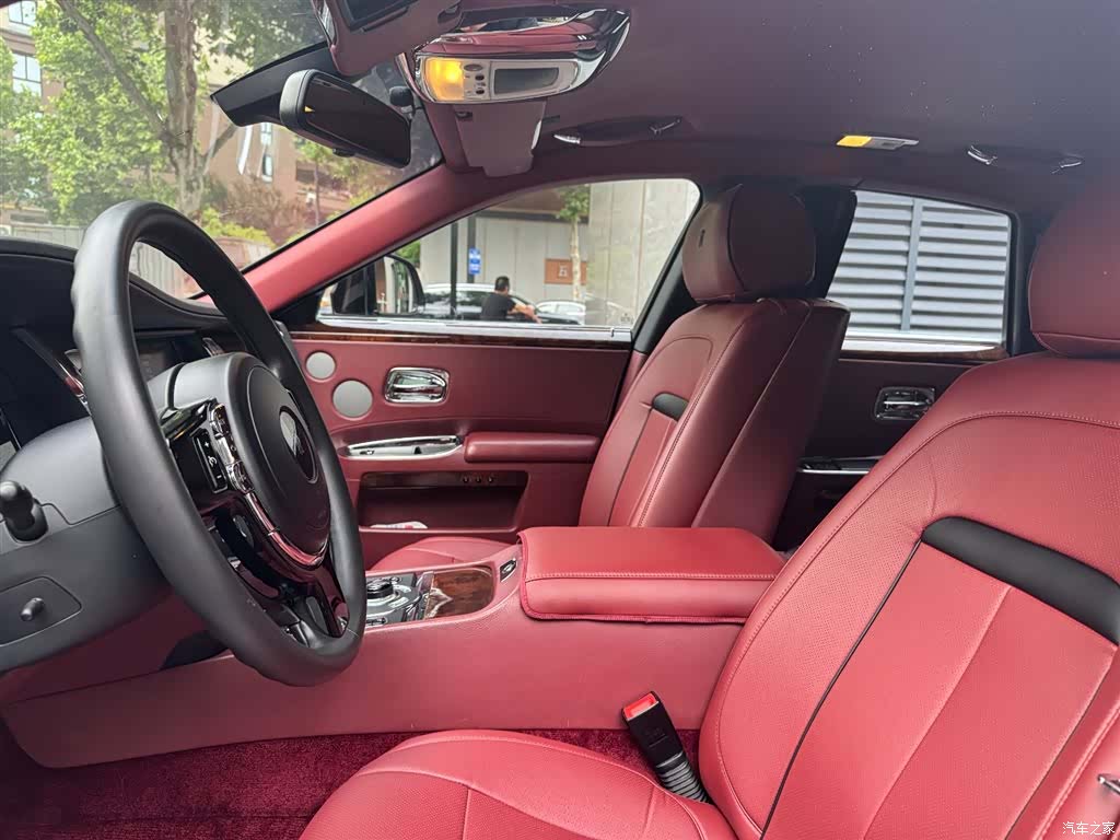 Rolls-Royce Ghost, 2012 6