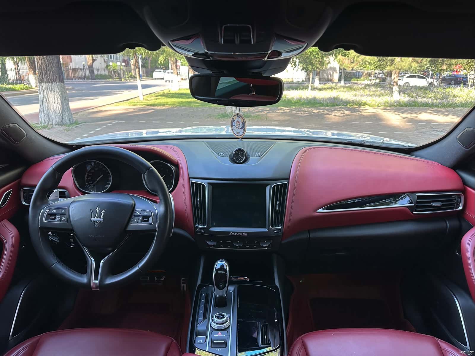 Maserati Levante, 2017 28