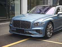 �ɳ۲��춯 2025�� 4.0T V8 Mulliner