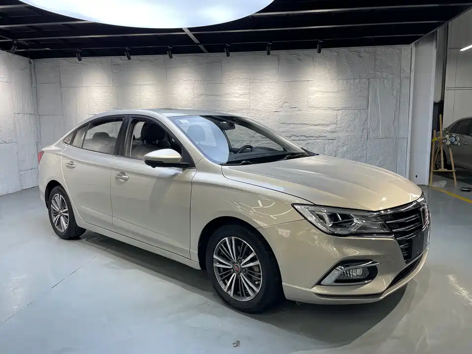 Roewe i5