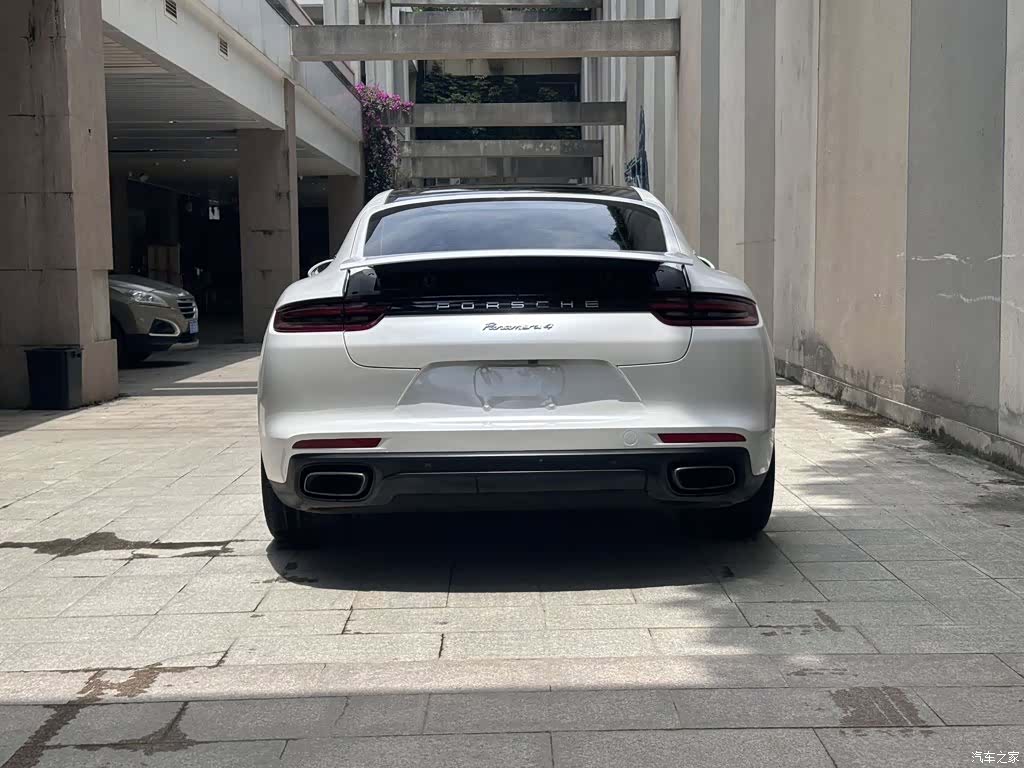 Porsche Panamera, 2018 7