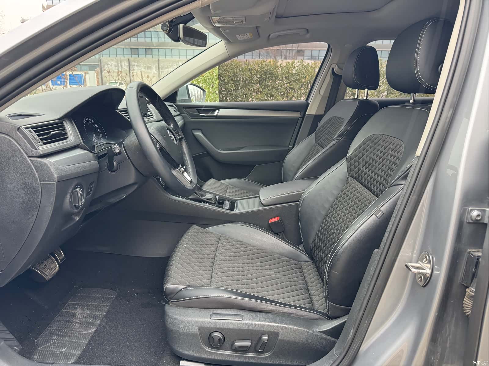 Skoda Superb, 2017 7