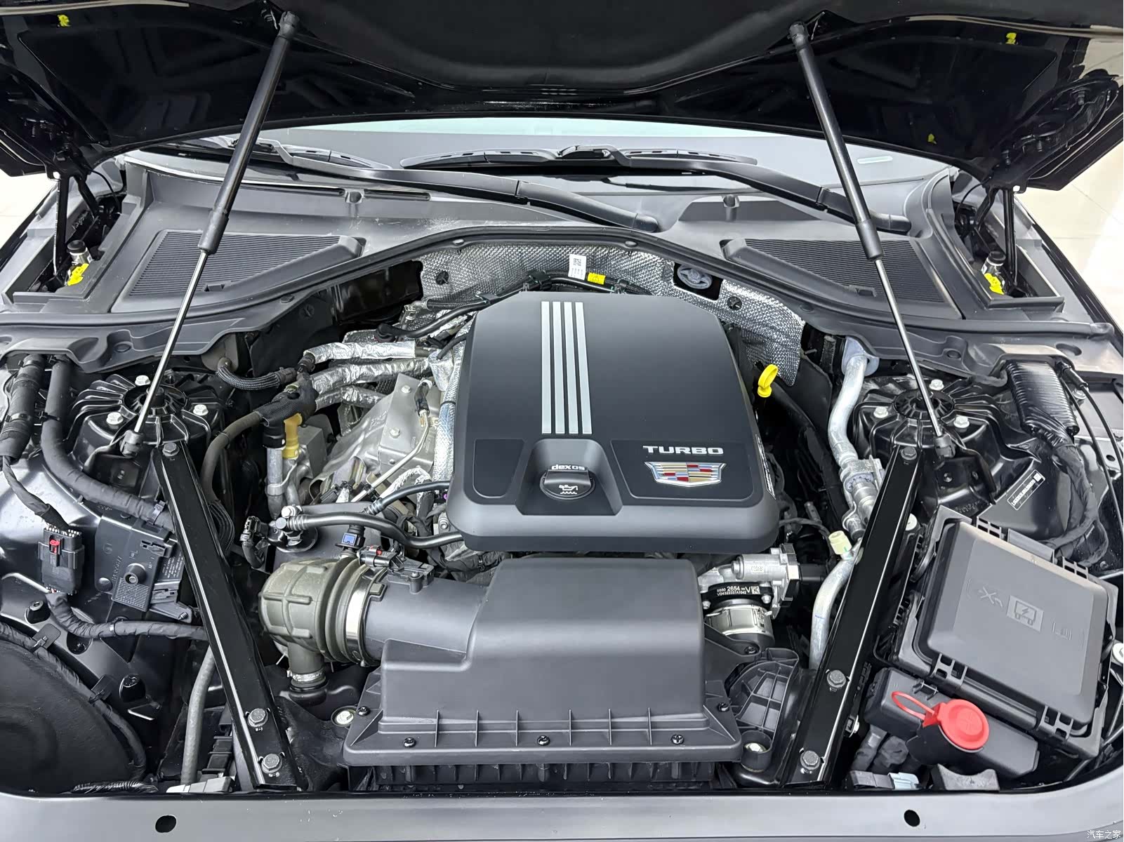 Cadillac CT6, 2023 16