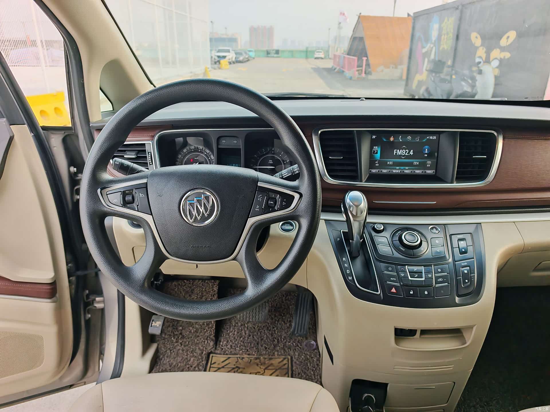 Buick GL8, 2018 14