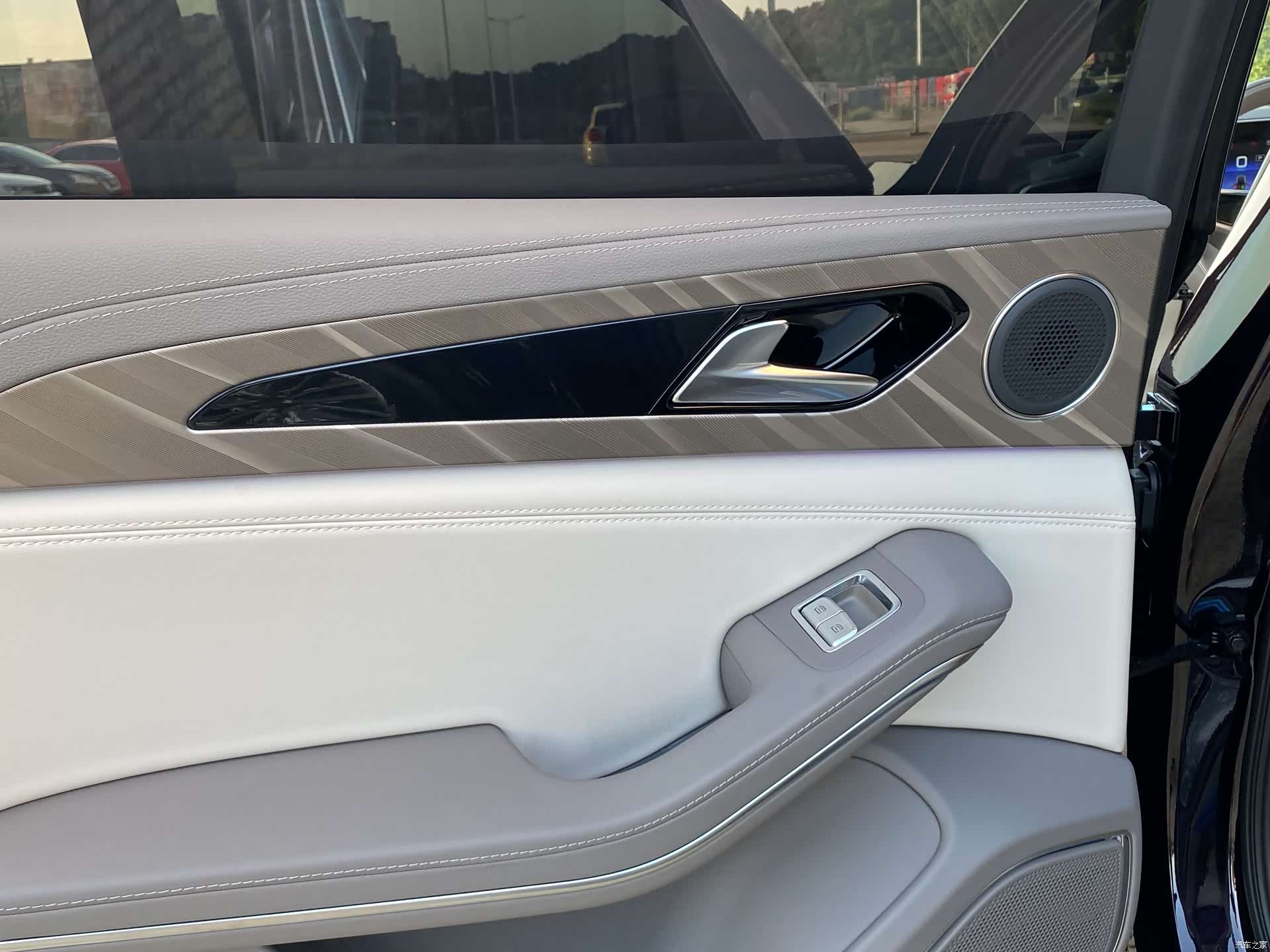 Hongqi H9, 2022 7