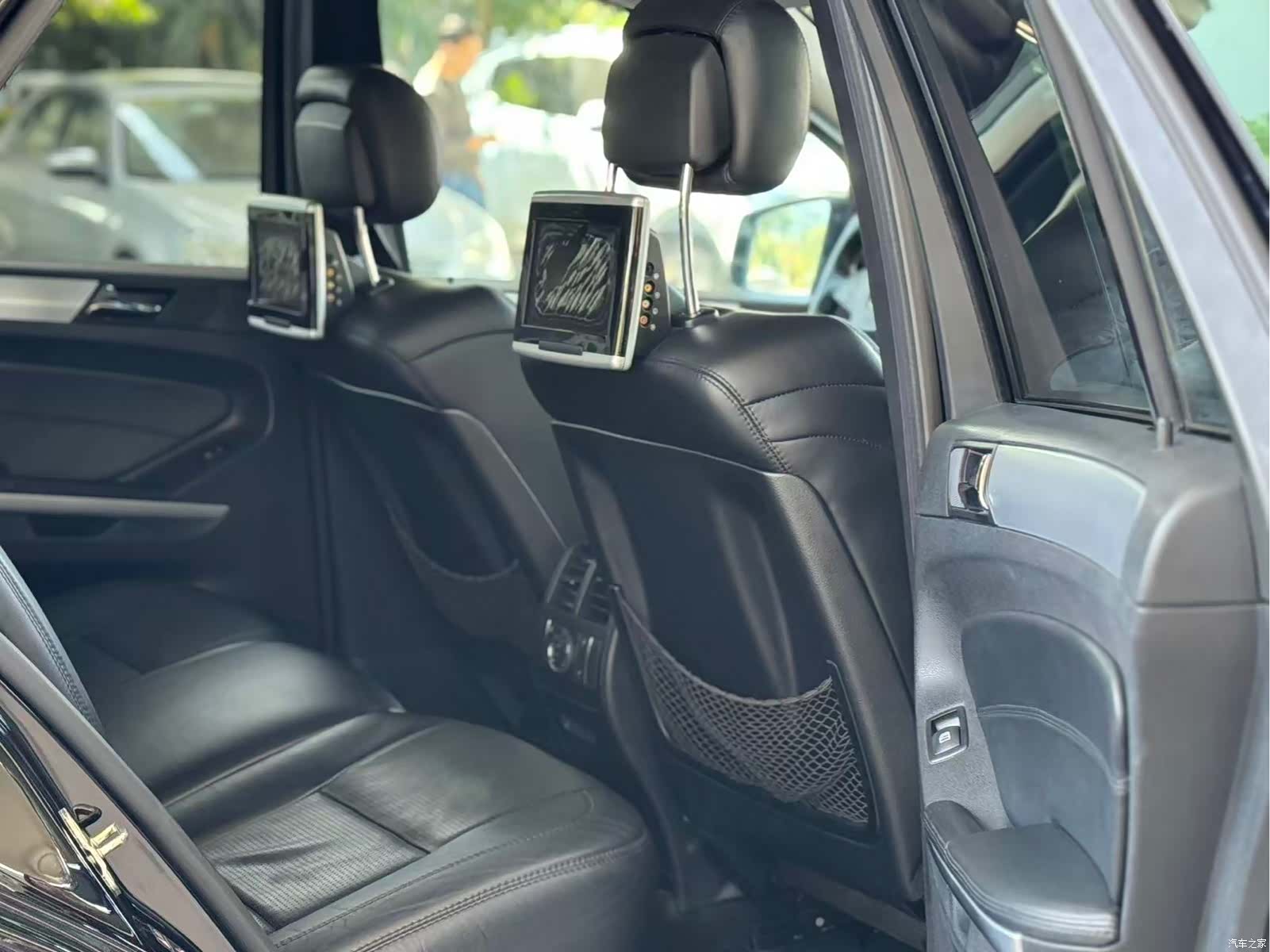 Mercedes-Benz M-Class AMG, 2012 9