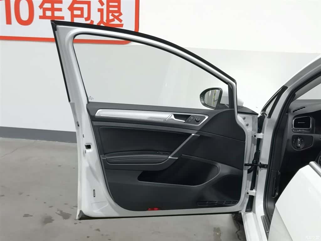 Volkswagen Golf, 2020 8
