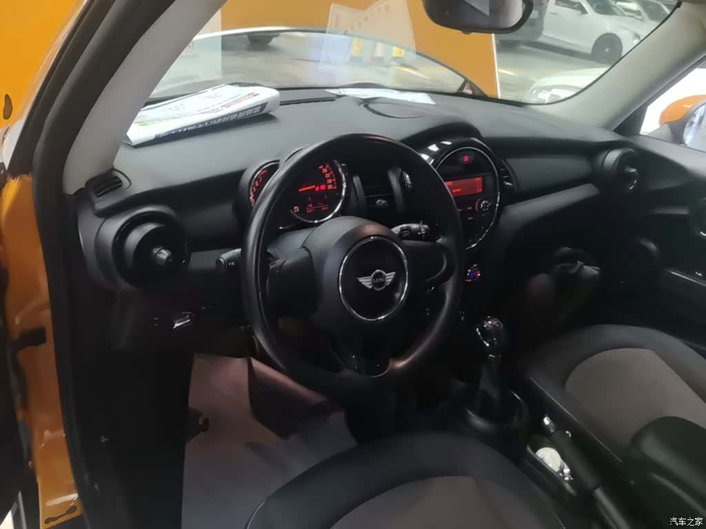 Mini ONE, 2015 10
